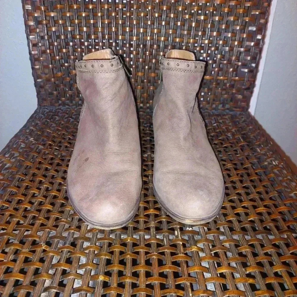 Lucky Brand Womens Beathea Ankle Boots Size 9W Luxe Mink Goleta leather booties